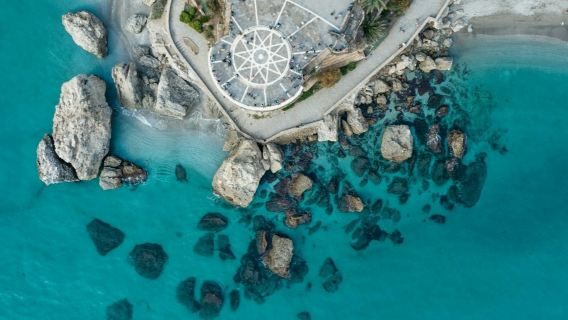Frigiliana et Nerja : visite guidée d'une journée au départ de Malaga
