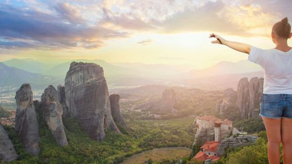 Meteora: Guided Day Trip from Athens