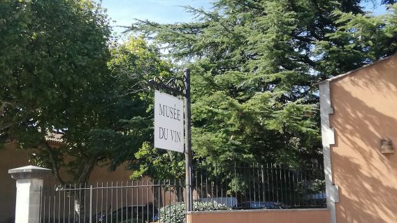 Châteauneuf-du-Pape: tour de degustación de comida y vino + audioguía