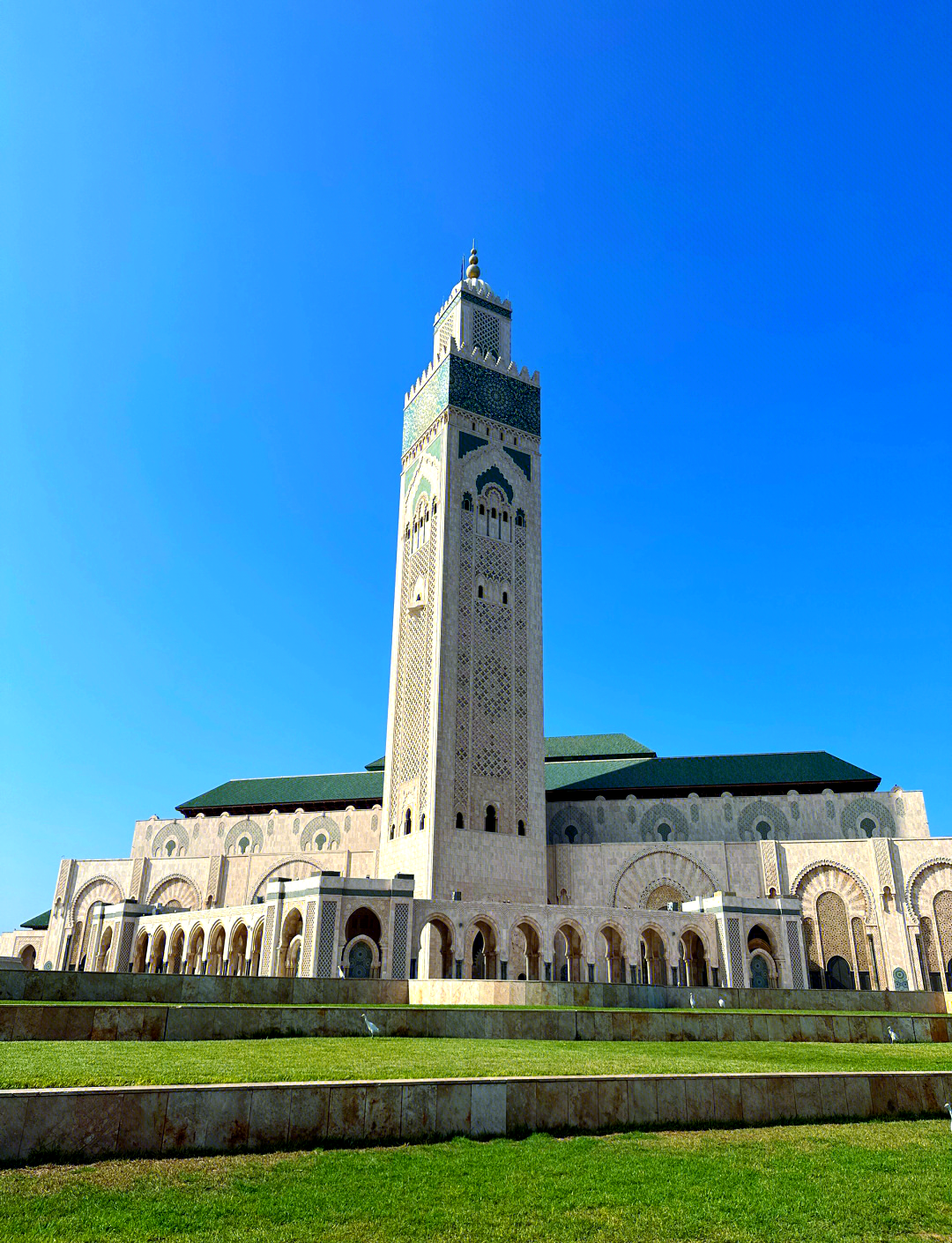 Tour por la ciudad de Casablanca (Marruecos) - Mezquita + Antigua Catedral del Sagrado Corazón + Plaza de Mohammed V