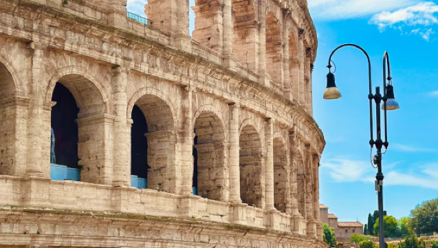 Tiket masuk loteng Colosseum / Layanan pemandu wisata profesional Colosseum opsional