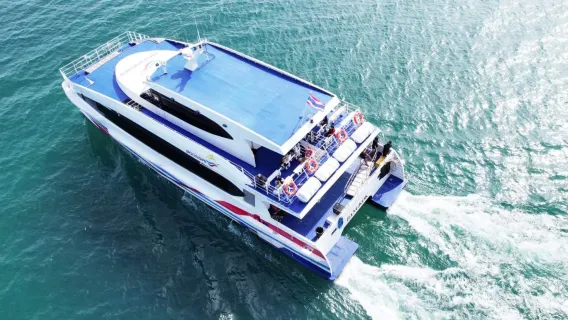 Featured tour starting at 439 THB: One-way combo ticket from/to Bangkok/Pattaya/Trat to Koh Chang/Koh Kood including hotel pick-up or drop-off