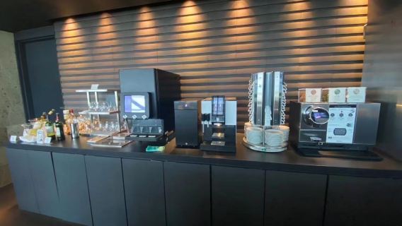Lounge pass at Japanese airport/Osaka Kansai International Airport VIP lounge access KIX Kansai International Airport VIP lounge