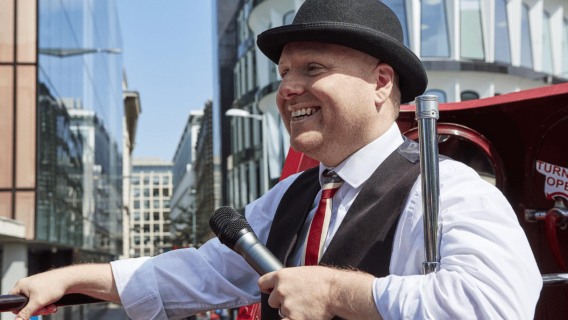 London: Vintage Open-Top Bus Tour with Live Guide