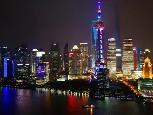 Private Shanghai Night Tour : Shanghai Tower Observation Deck and Amazing Lights