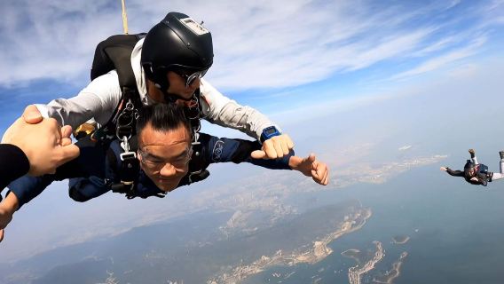 廣東珠海4000公尺海景高空跳傘體驗+專業持證教練一帶一體驗