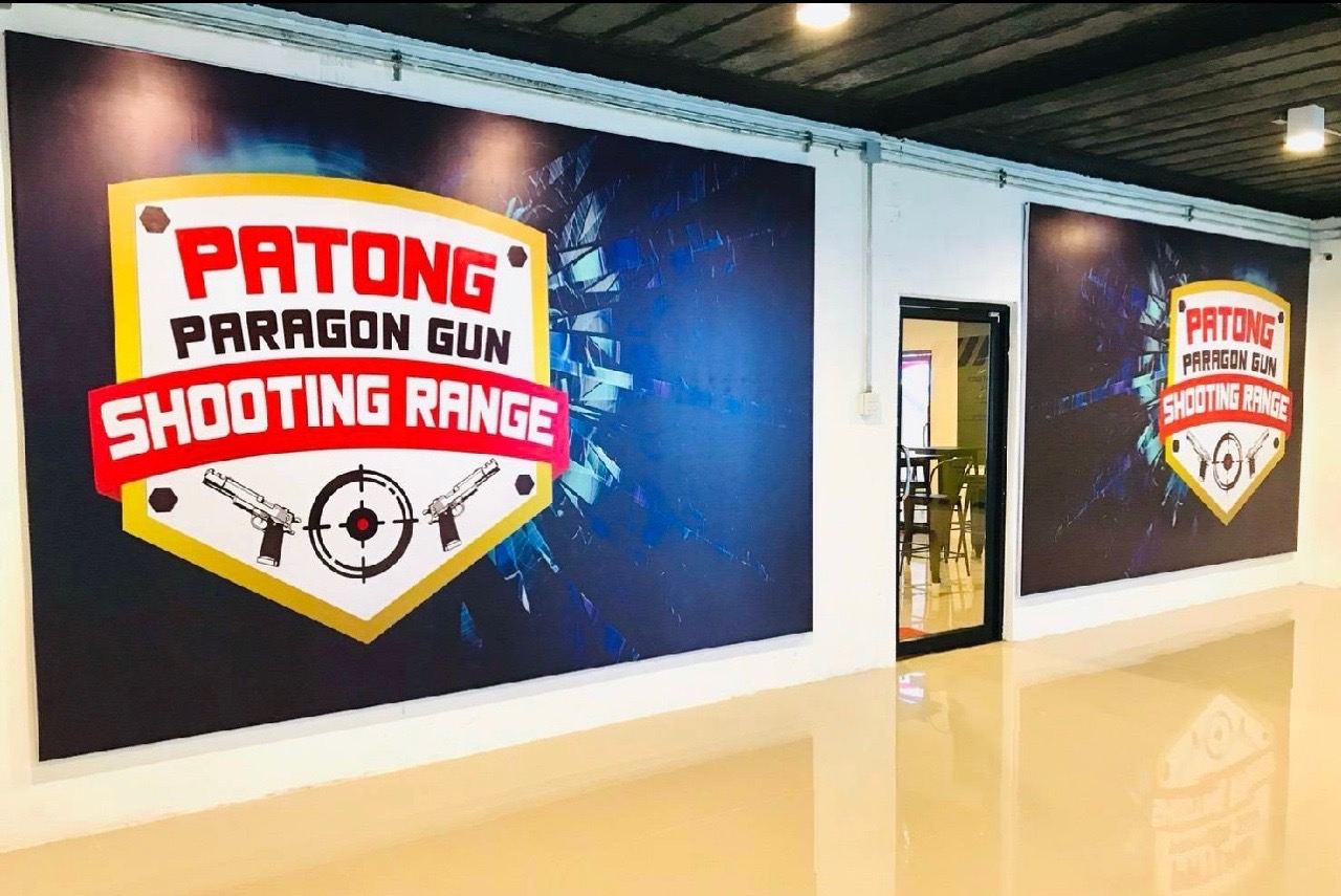 Esperienza di tiro a Phuket presso il poligono di Patong Paragon con servizio in cinese sulla Walking Street di Patong