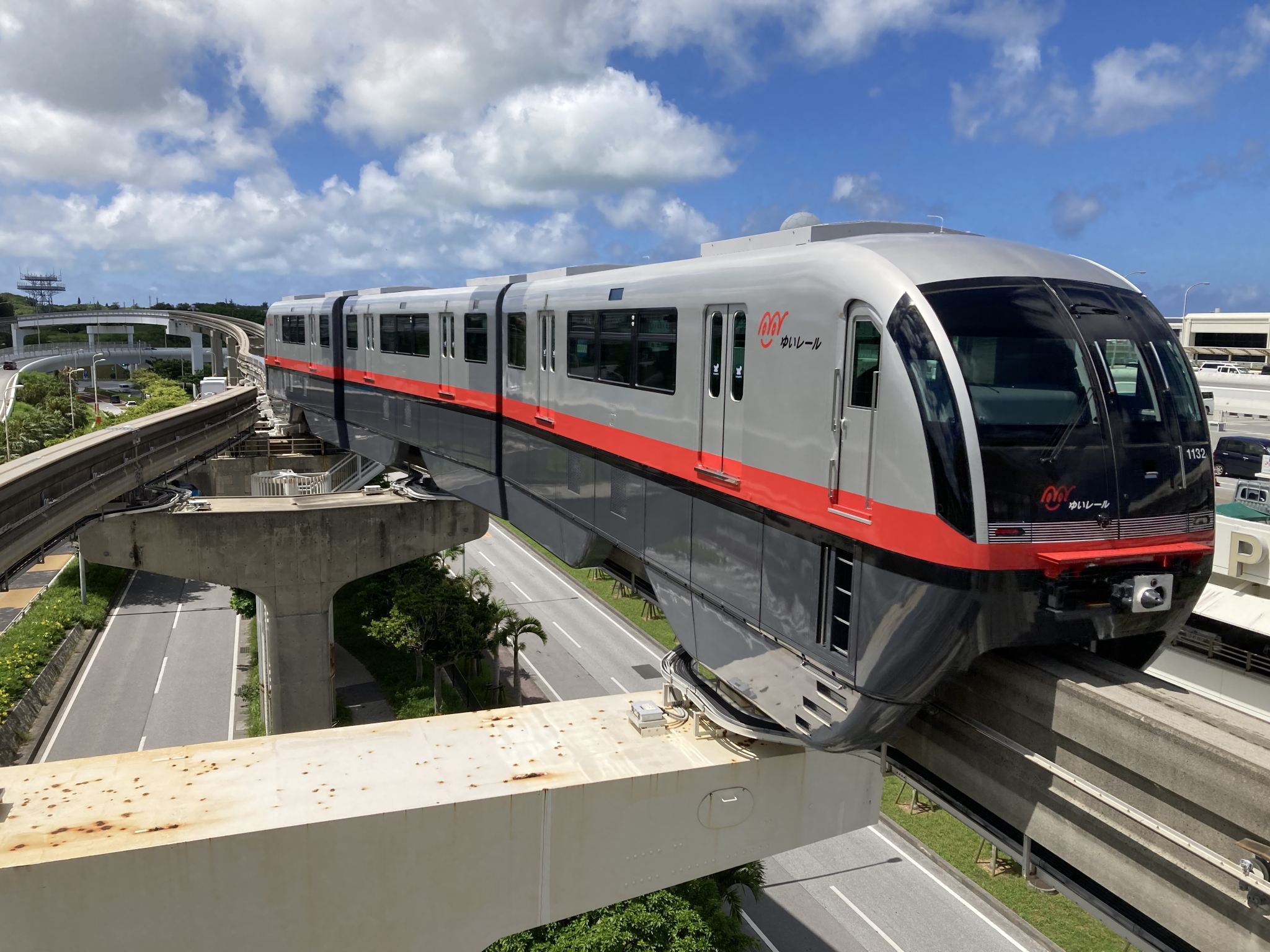 e-ticket: Okinawa Urban Monorail (1-day pass) with Okinawa Outlet Mall & iias Okinawa Toyosaki shopping discount coupons