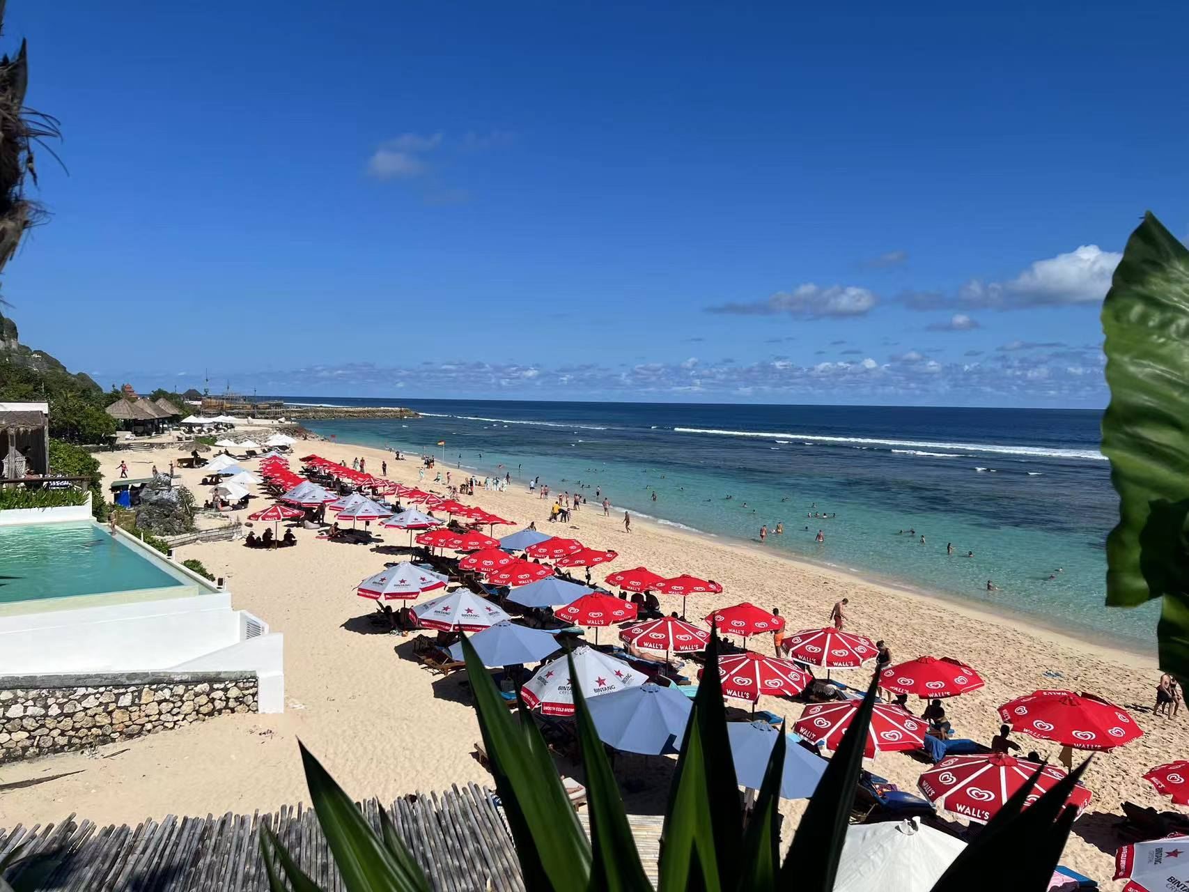 烏魯瓦圖純玩一日遊：Melasti海灘+烏魯瓦圖寺+網紅懸崖公路