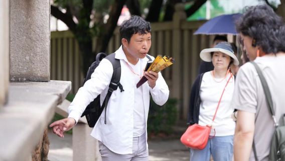 Dịch vụ người thuyết minh tại Làng học Tập Mỹ Hạ Môn, hướng dẫn viên tiếng Trung hoặc tiếng Anh, có thể chọn suất và thời lượng.