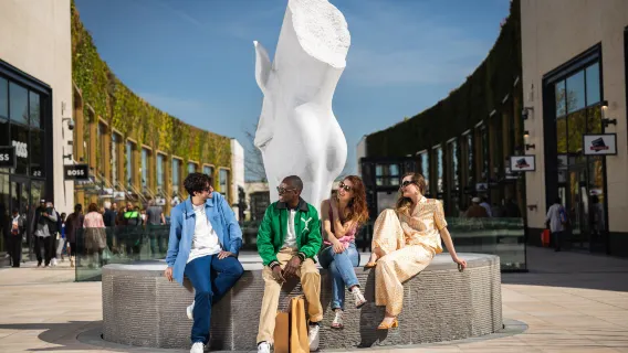 Pacote de compras no outlet de Paris para quem vai de carro (incluindo estacionamento grátis + 10% de desconto extra)