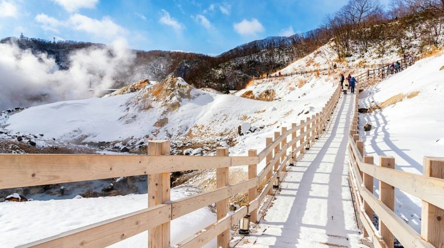 北海道登別地獄谷+洞爺湖+支笏湖+昭和新山熊牧場一日遊