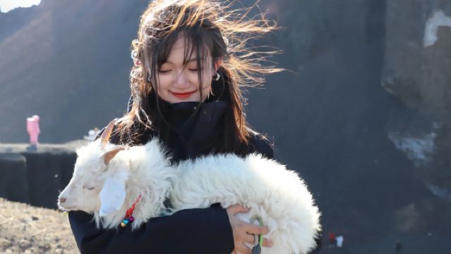 烏蘭哈達火山地質公園+澇利海一日遊【包車遊/上門接】