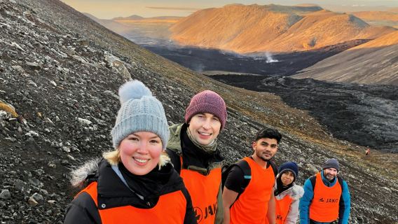 Fagradalsfjall Volcano Hike & Blue Lagoon Admission