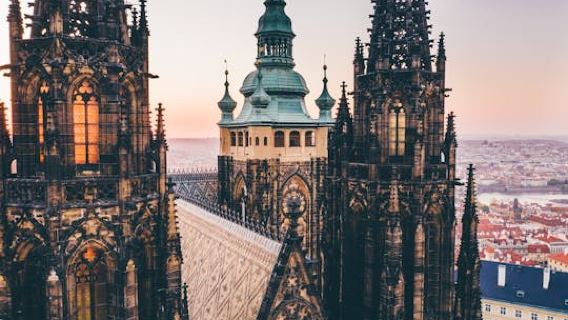 Castle of Prague grounds with highlights guided tour