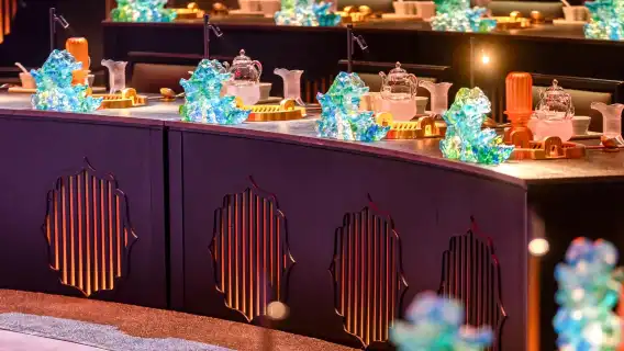 Chengdu, Sichuan - HONG DING YAN | Immersive Ancient-Themed Sichuan Feast - The Pinnacle of Hot Pot Experience [Sichuan Hot Pot + Dance Performance + Optional Ancient Costume & Makeup Experience]