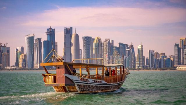 Doha: Chuyến du ngoạn bằng thuyền Dhow buổi tối với Box Park, Corniche và Pearl