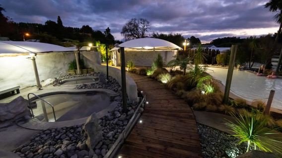 Trải nghiệm tắm bùn Hells Gate và spa lưu huỳnh