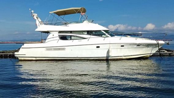 Weihai Yacht Charter: 3-Hour Private 50ft Jeanneau Yacht Cruise + Fruits & Drinks + Yacht Driving Experience + Seagull Feeding + KTV + Fishing + Water Mat + Snorkeling