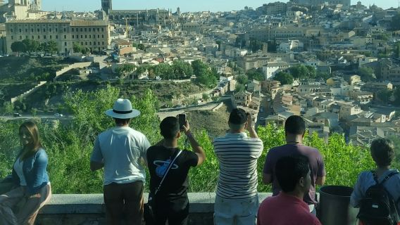 Toledo y Segovia: Excursión de un día desde Madrid