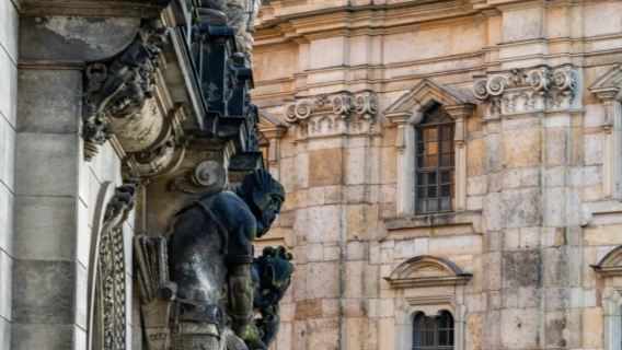 德國柏林來回德累斯頓老城-德勒斯登聖母教堂--茨溫格宮等-包車-精選