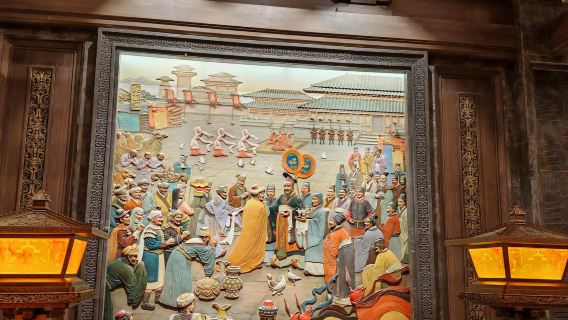 Hanzhong Huayang Ancient Town + Hanjiang Wetland Park + Shimen Plank Road Day Tour with English Service