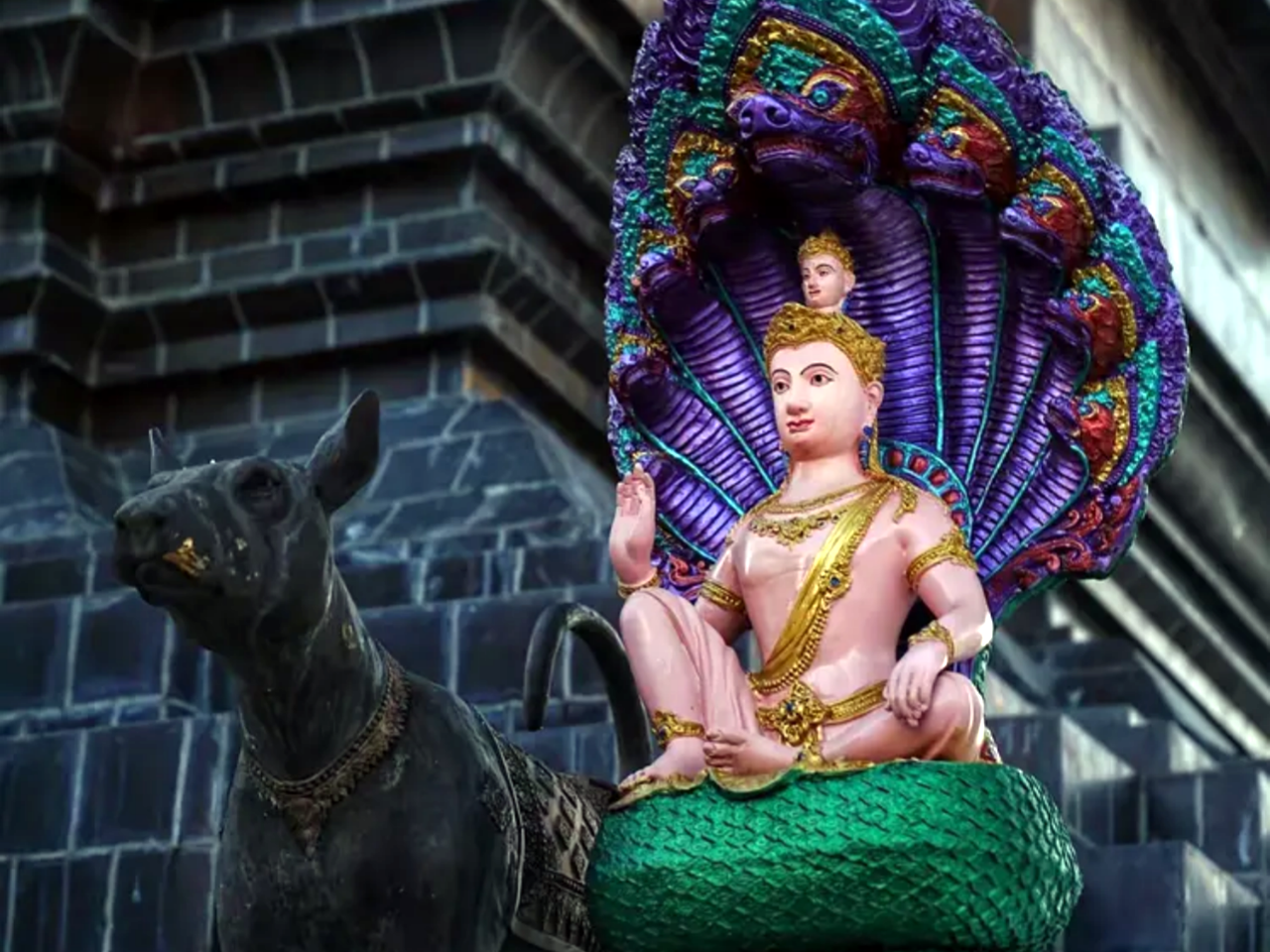 Chiang Mai Blue Temple, Sticky Waterfall, THAPAE Gate with private guide and transport