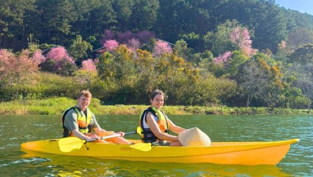 Tour di un giorno a Da Lat: SUP/ Kayak e Mongo Land