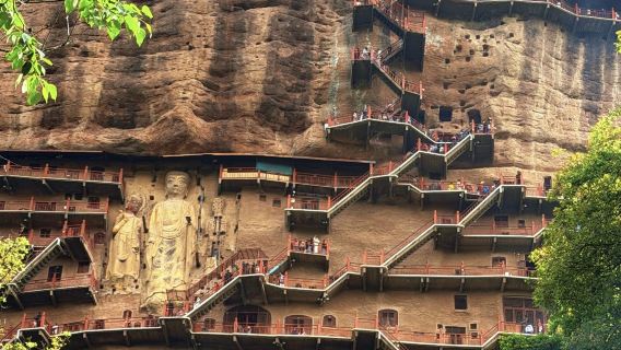 Maijishan Cave-Temple Complex half-day tour [admission ticket + grotto guide] ‖ premium