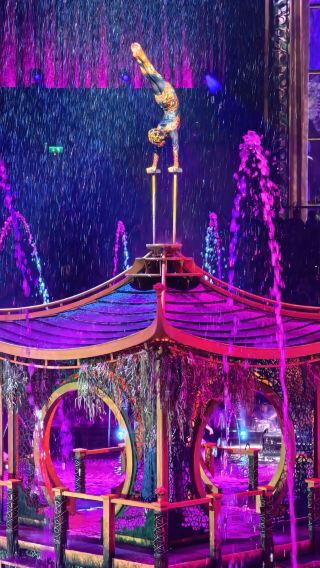 Must-see House of Dancing Water + Figure-8 Ferris Wheel | Macau self-guided tour
