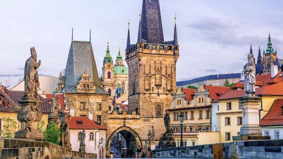 [Lawatan sehari sewaan peribadi Prague Czech] Kawasan istana + bandar lama (tidak termasuk tiket masuk) Lucky Travel