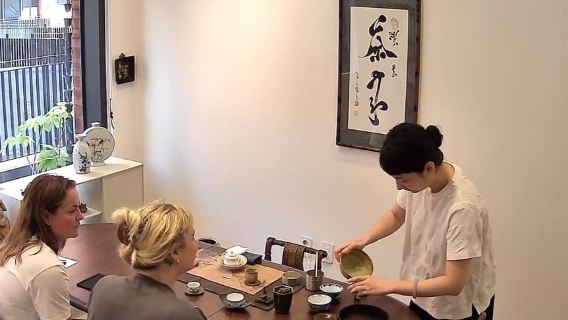 Busan: Join a Tea Ceremony & Create a Calligraphy Memento