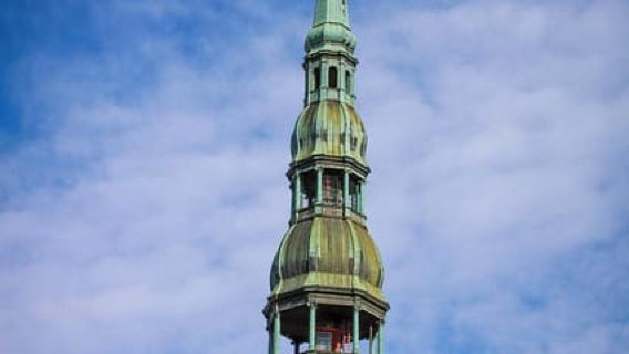 Riga: 2 in 1 - Old Town Walking Tour & Pub Crawl