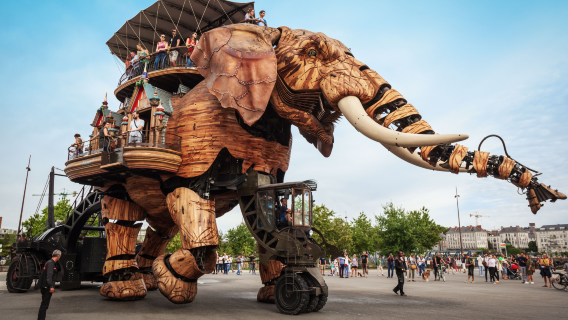 Top Nantes: Private guided tour with your mobile