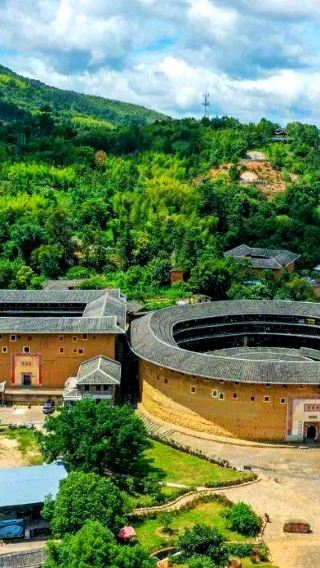 【廈門発】雲水謡+永定土楼群日帰りツアー 世界遺産を巡る