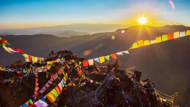 Perjalanan Berdoa di Gunung Kaki Ayam