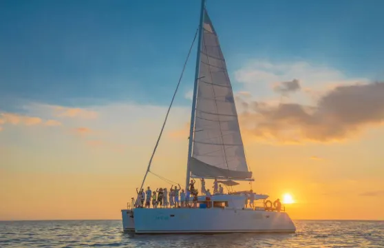 麗貝島出發：雙體帆船海上遊覽|可選日落遊，浮潛一日遊