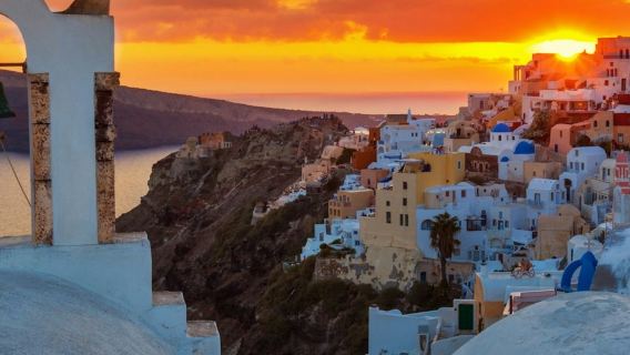 Lawatan Sehari ke Akrotiri dari Santorini dengan Matahari Terbenam di Oia