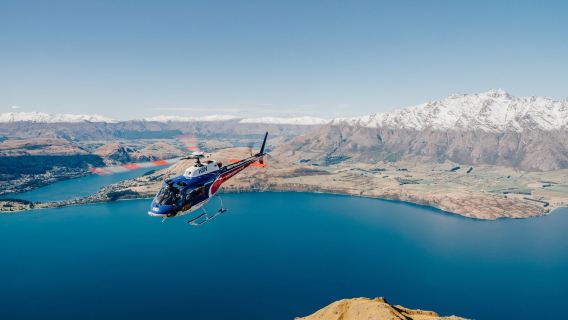 Tur helikopter Milford Sound, Queenstown, Selandia Baru - Dua pendaratan di gunung / kapal pesiar tidak termasuk