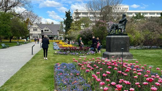 ทัวร์วันเดียว/ทัวร์หลายวัน สวนพฤกษศาสตร์ไครสต์เชิร์ช + พิพิธภัณฑ์แคนเทอร์เบอรี + มหาวิหารกระดาษแข็งในนิวซีแลนด์