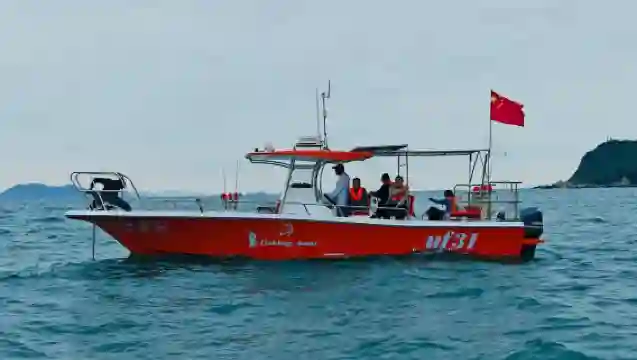 深圳包船夜釣魷魚吹筒仔250/32尺釣魚艇包船出海