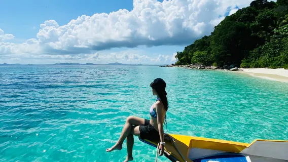 Mersing: 4-Insel-Hopping-Tagestour mit Schnorcheln und Mittagessen