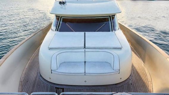 Dubai Attraction: 1 Hours Sightseeing Luxury Yacht Tour