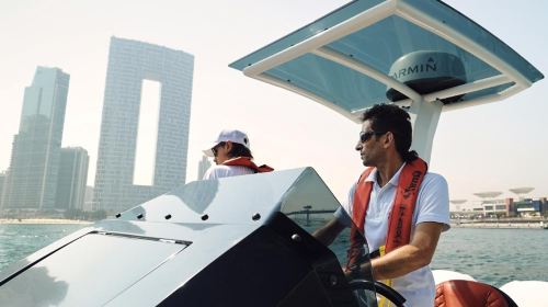 Dubai Attraction: The Black Boats Dubai Day Tours 8