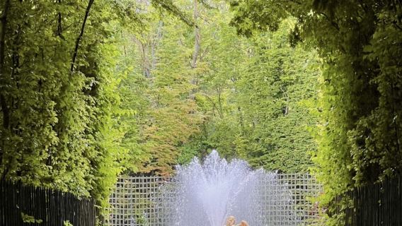 Versailles Palace and Queen's Hamlet Day Trip from Paris **UNESCO World Heritage**