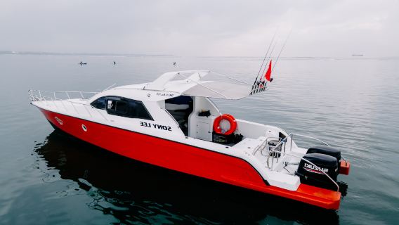 [Bali Charter Snorkeling and Fishing - Sony] Privately customized yacht luxury experience is available in the waters of Nusa Lembongan Island, Penida Island