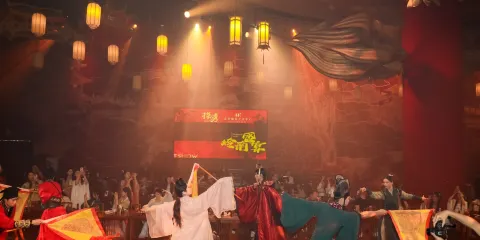 佛山禪城探秀 嶺南宮廷盛宴沉浸式體驗(嶺南盛宴+沉浸式劇情晚宴+特色美食+可選漢服換裝體驗+盛宴融古今+味