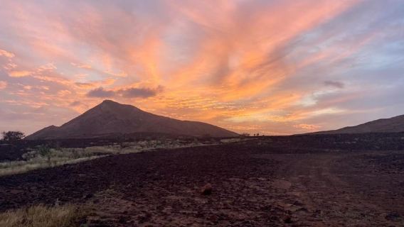 Santa María: caminata costera guiada y puesta de sol en Monte Leão