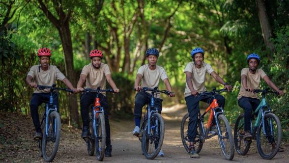 Tour xe đạp có hướng dẫn viên địa phương Landevor ở Arusha
