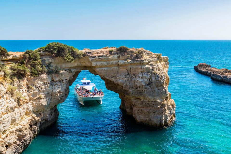 Vilamoura: Benagil Cave Boat Tour